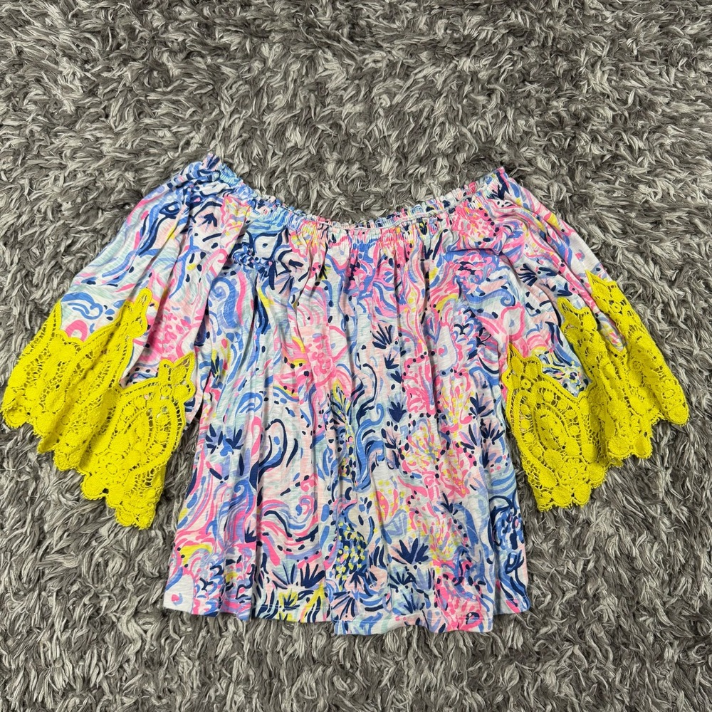 Lilly Pulitzer Off the Shoulder Bell Sleeve Lace Trim Floral Top Small 3223 - Picture 3 of 6